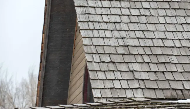 Is-a-Wood-Shake-Roof-Good-for-My-Home?