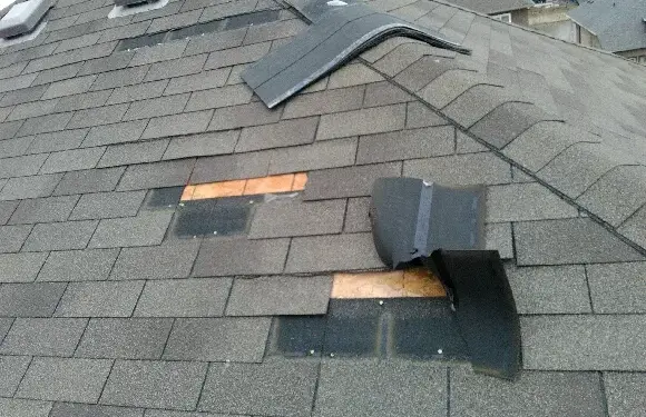 What-Do-I-Do-If-My-Roof-Shingles-Have-Been-Blown-Off